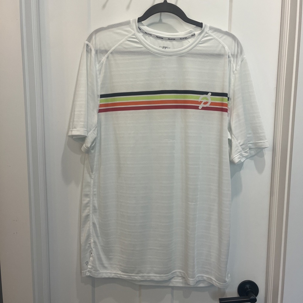Peloton Mens T Shirt White Short Sleeve Logo Athletic Bike Crossfit Shirt Size L